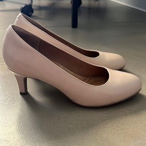 Clarks Artisan Heels Nude - 7.5